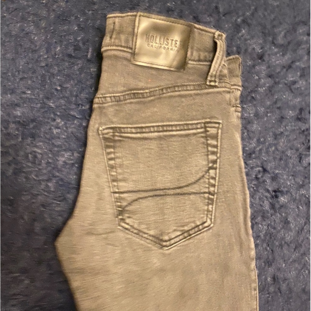 Hollister skinny jeans size 28/30